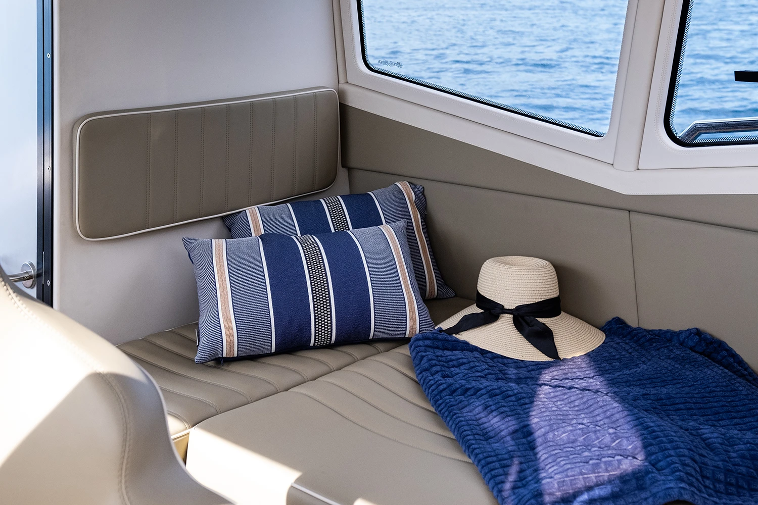 Aluxa 26’ Grand Configuration